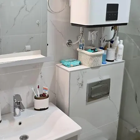 Apartment Br 1